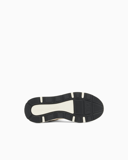 Sneakers in microsuede and mesh