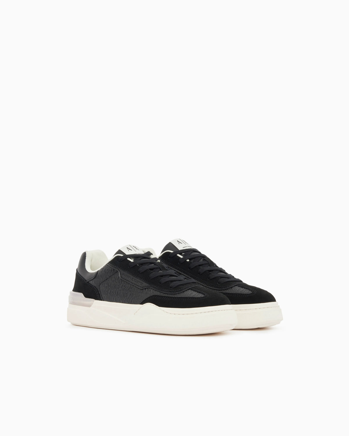 Sneakers with suede inserts