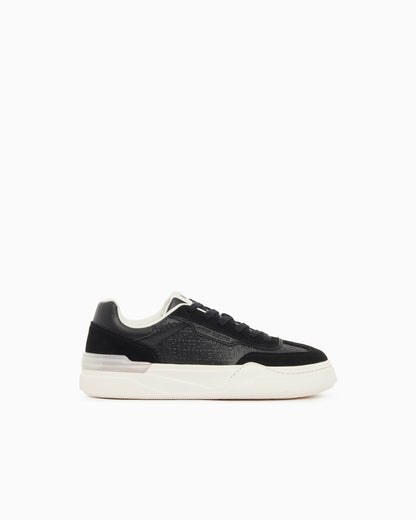 Sneakers with suede inserts