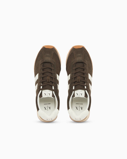 Sneakers with side logo band