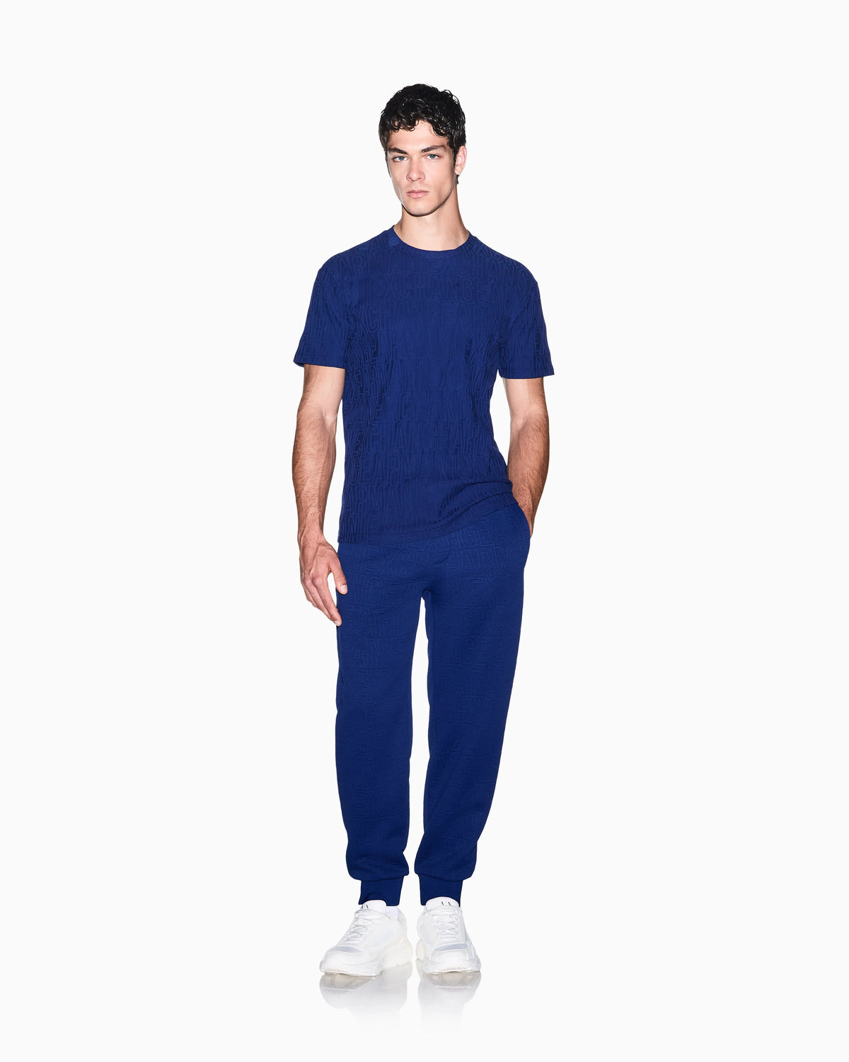 regular fit trousers in stretch jacquard jersey