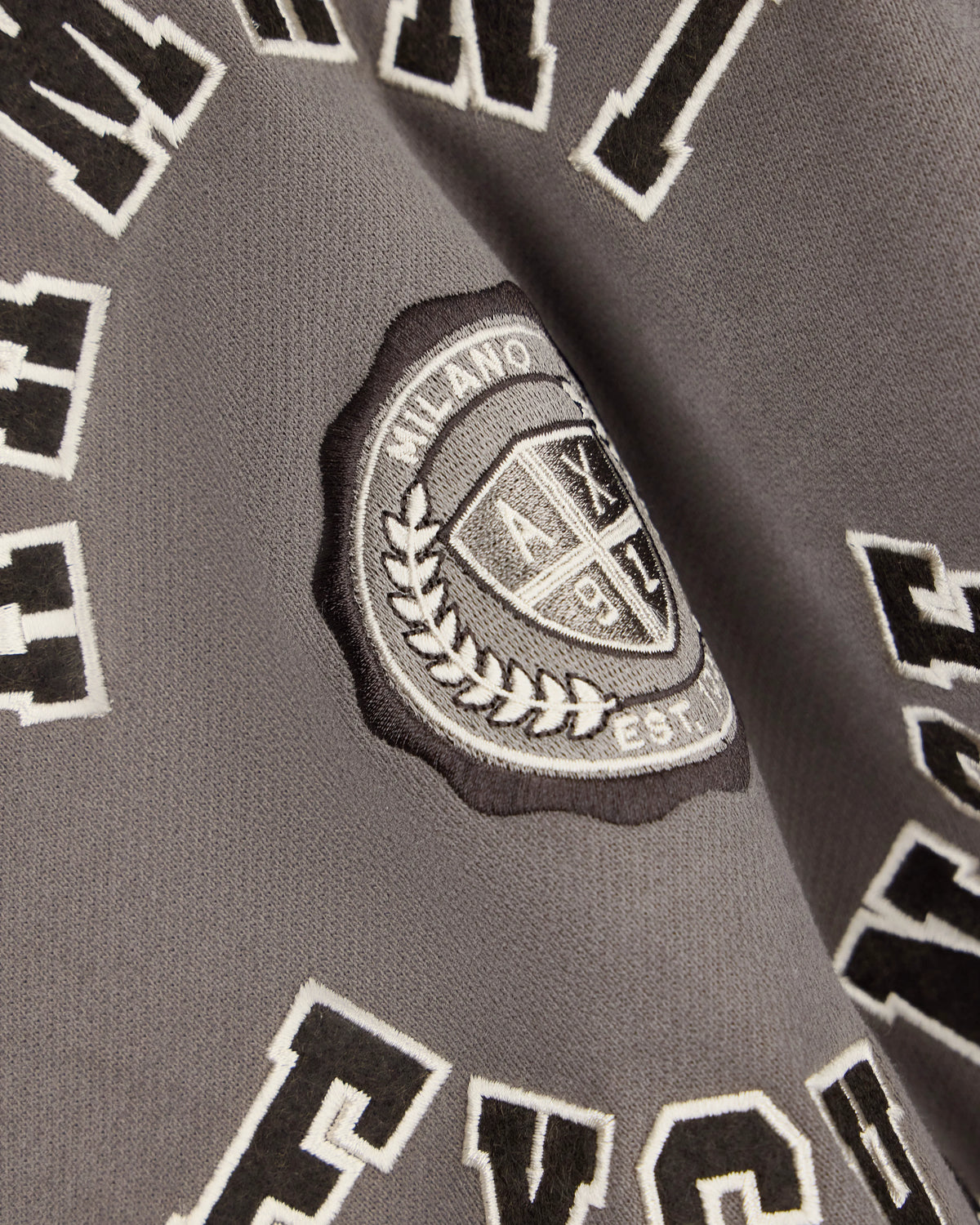sweatshirt in carbonized cotton French terry