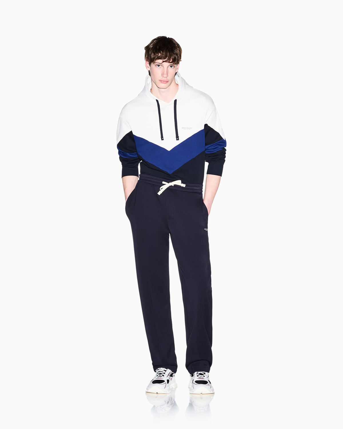 Stretch modal sweatpants with a drawstring and pockets