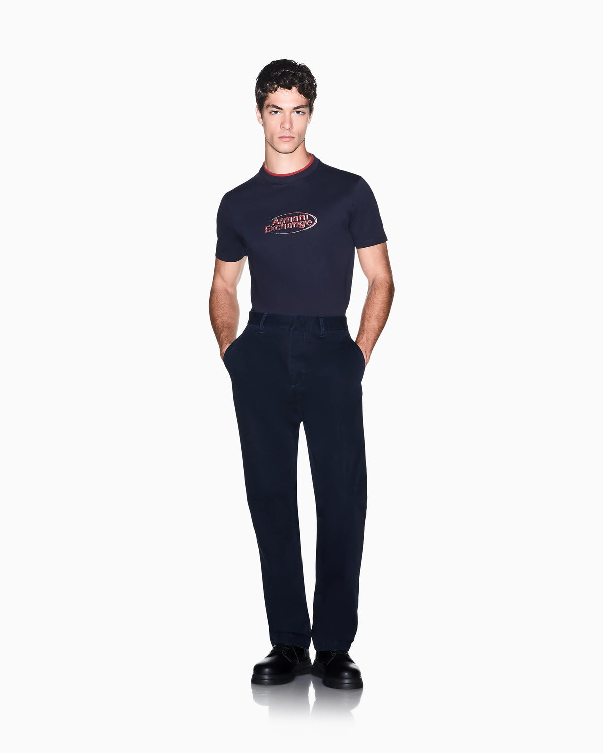 Regular fit crew neck t-shirt in cotton jersey with a logo