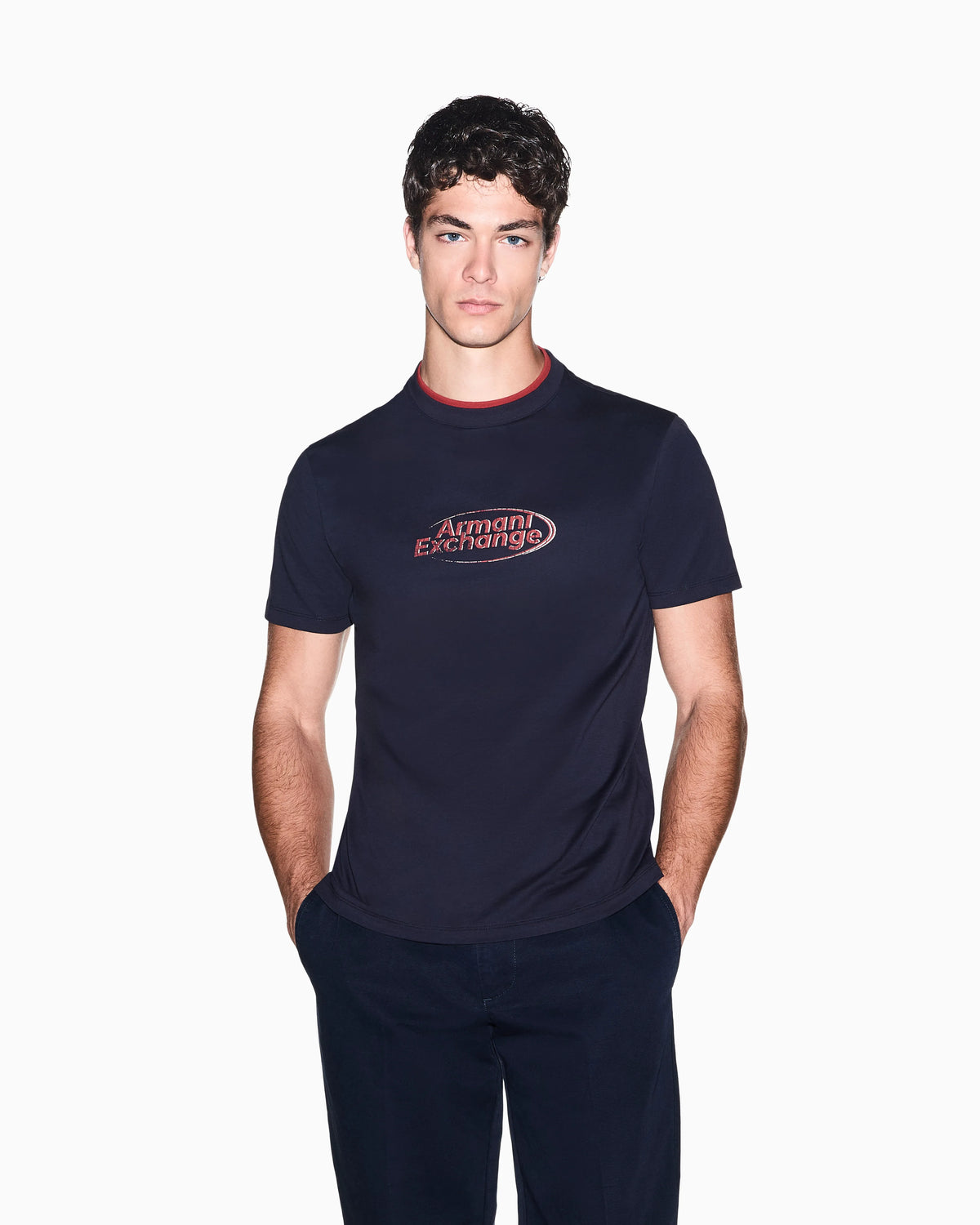 Regular fit crew neck t-shirt in cotton jersey with a logo