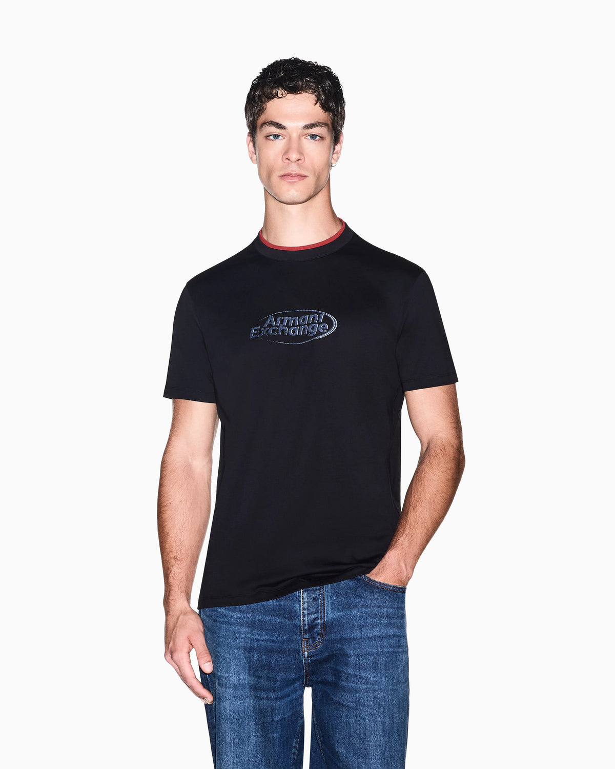 Regular fit crew neck t-shirt in cotton jersey with a logo