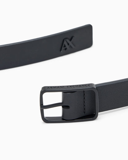 Tongue belt in leather