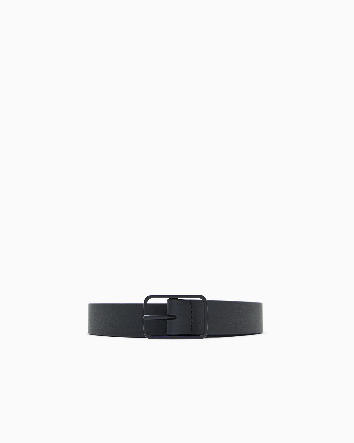 Tongue belt in leather