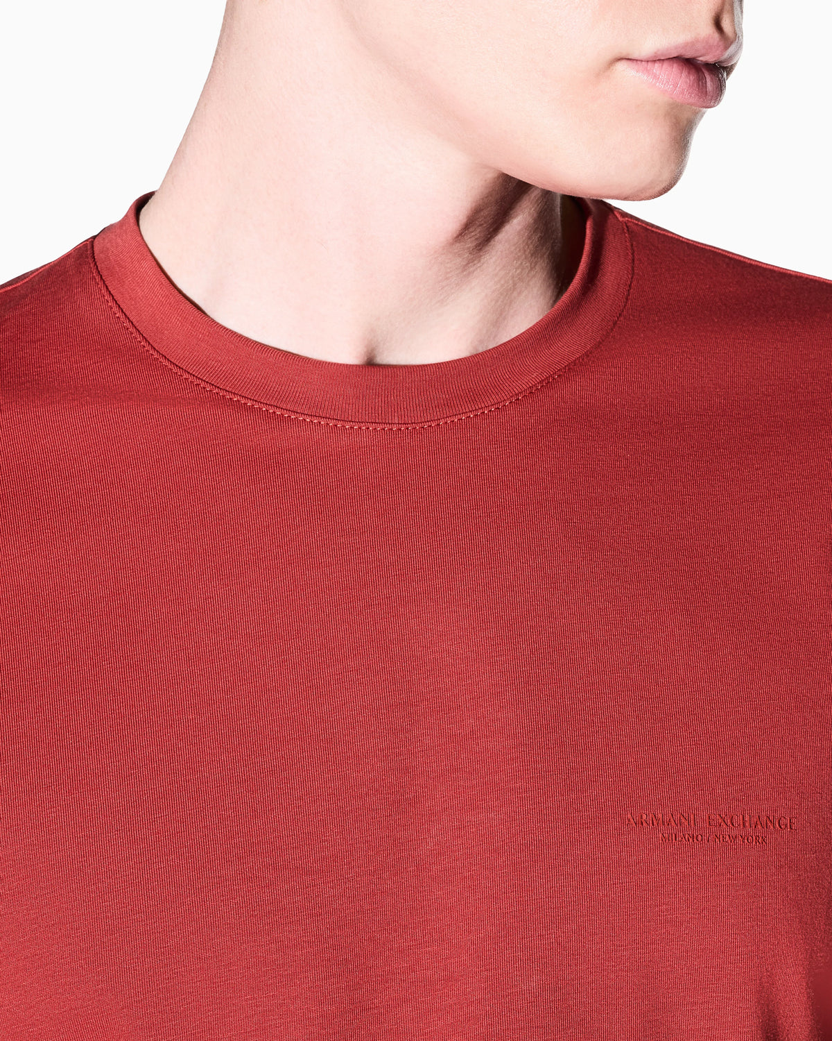 slim fit t-shirt in stretch cotton jersey with rib details
