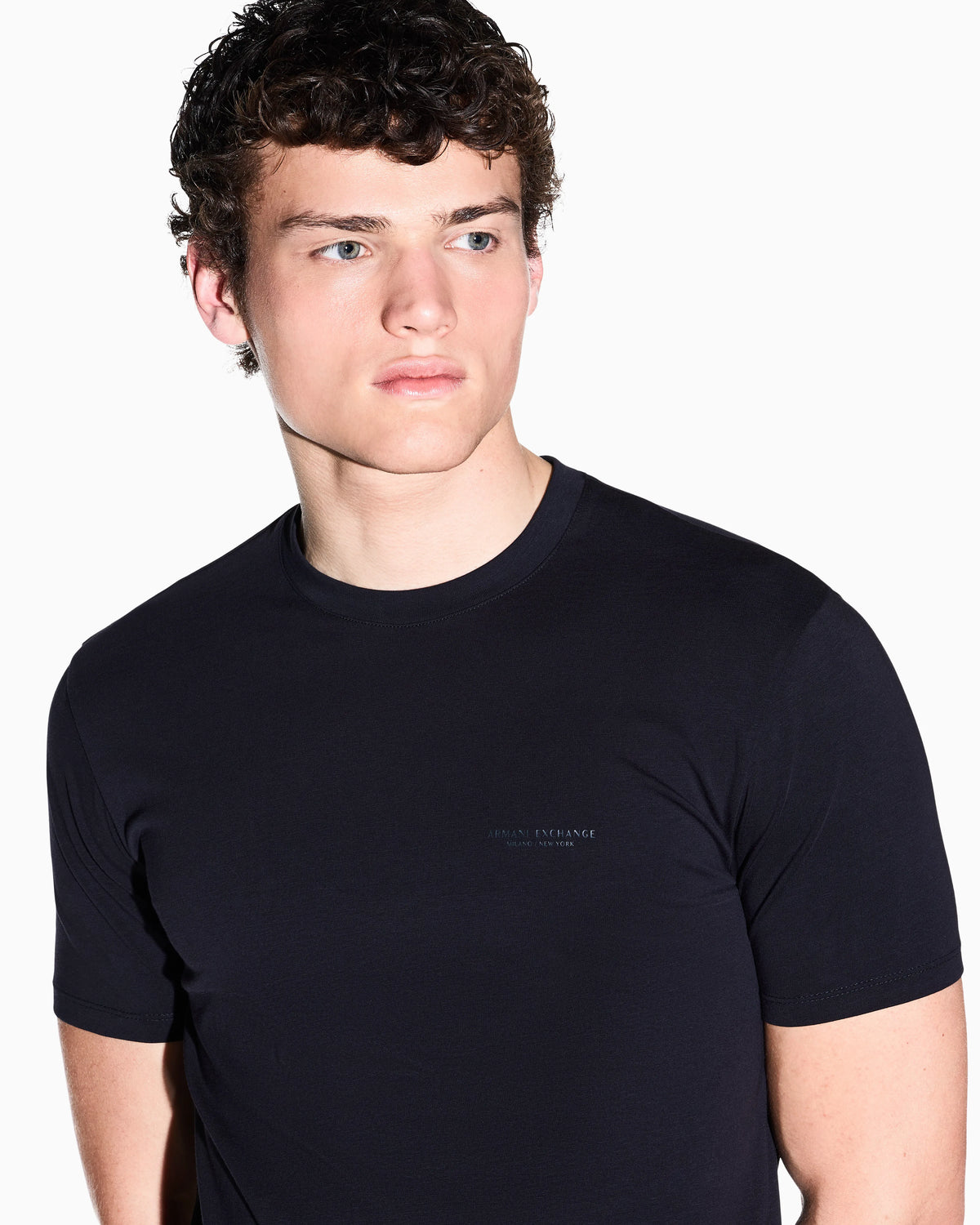 slim fit t-shirt in stretch cotton jersey with rib details