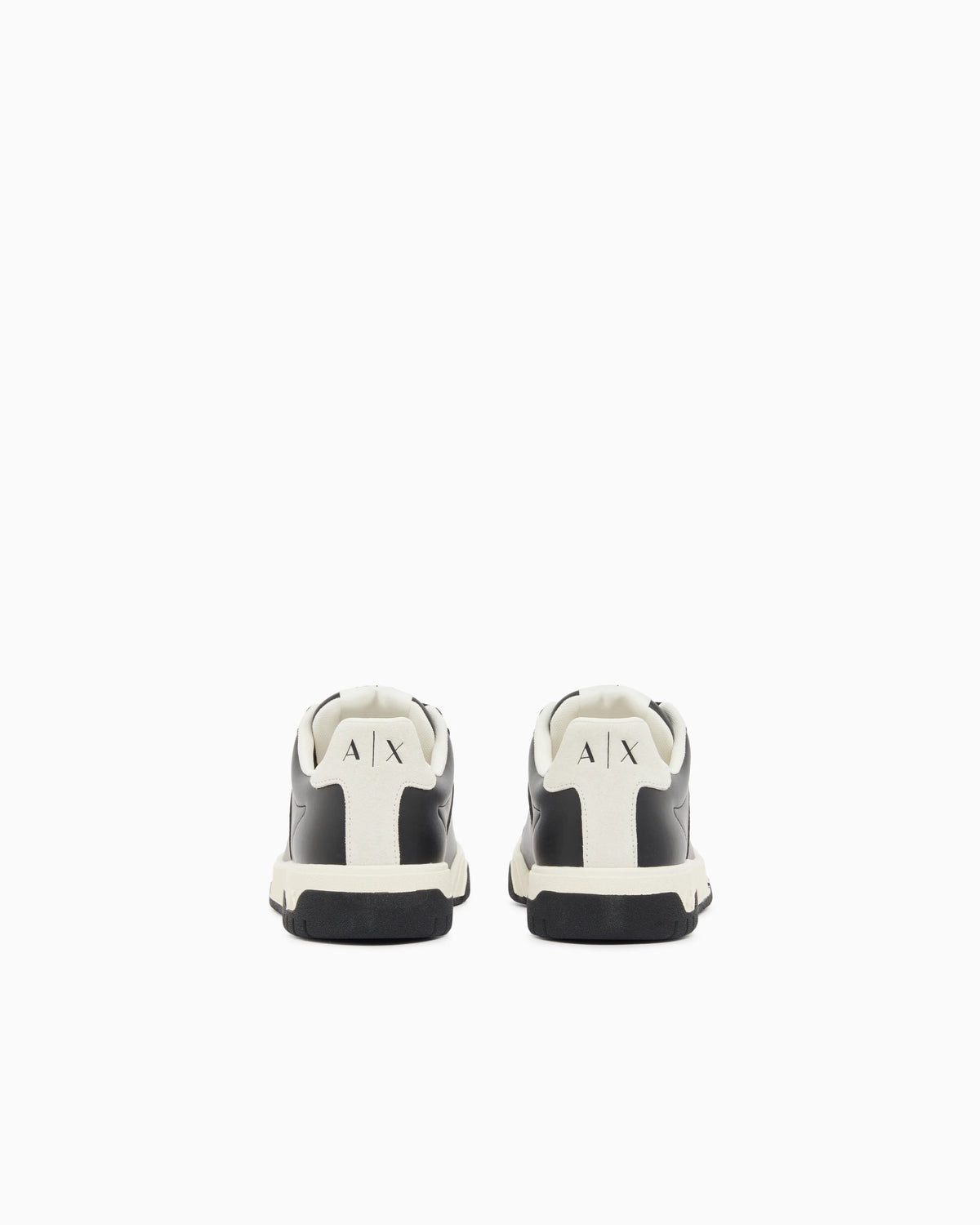 Sneakers in leather and suede with rubber sole