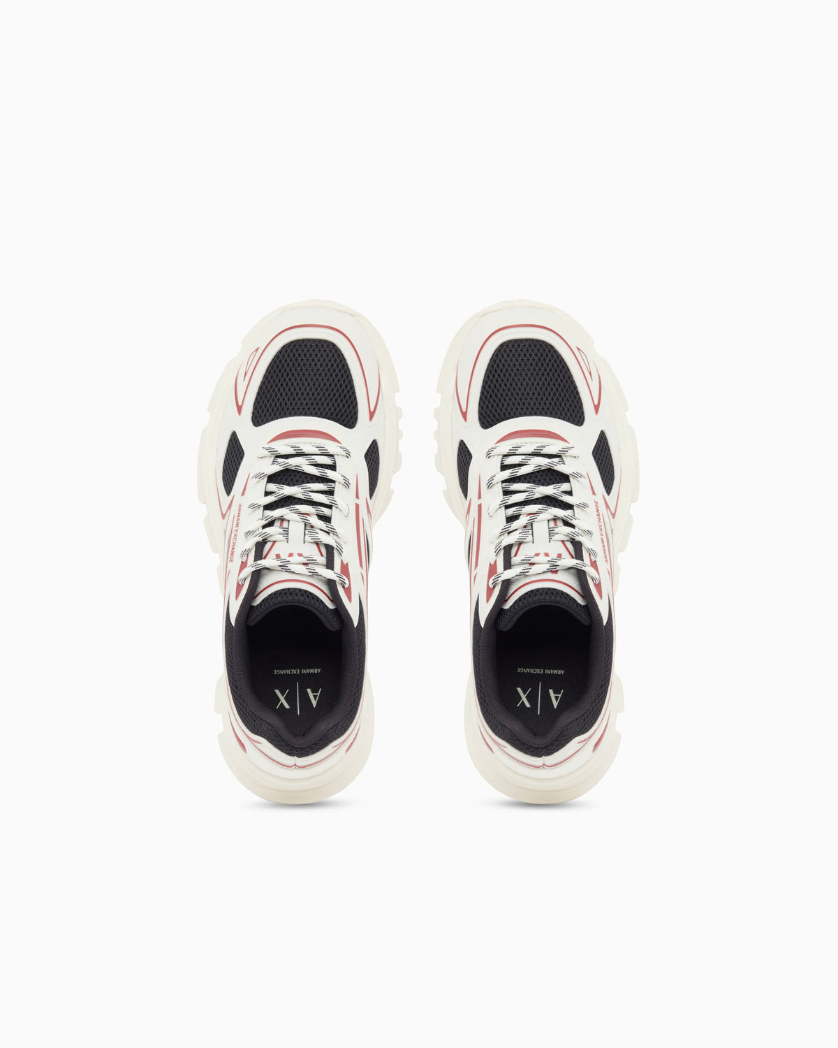 Sneakers in mesh with metallic details