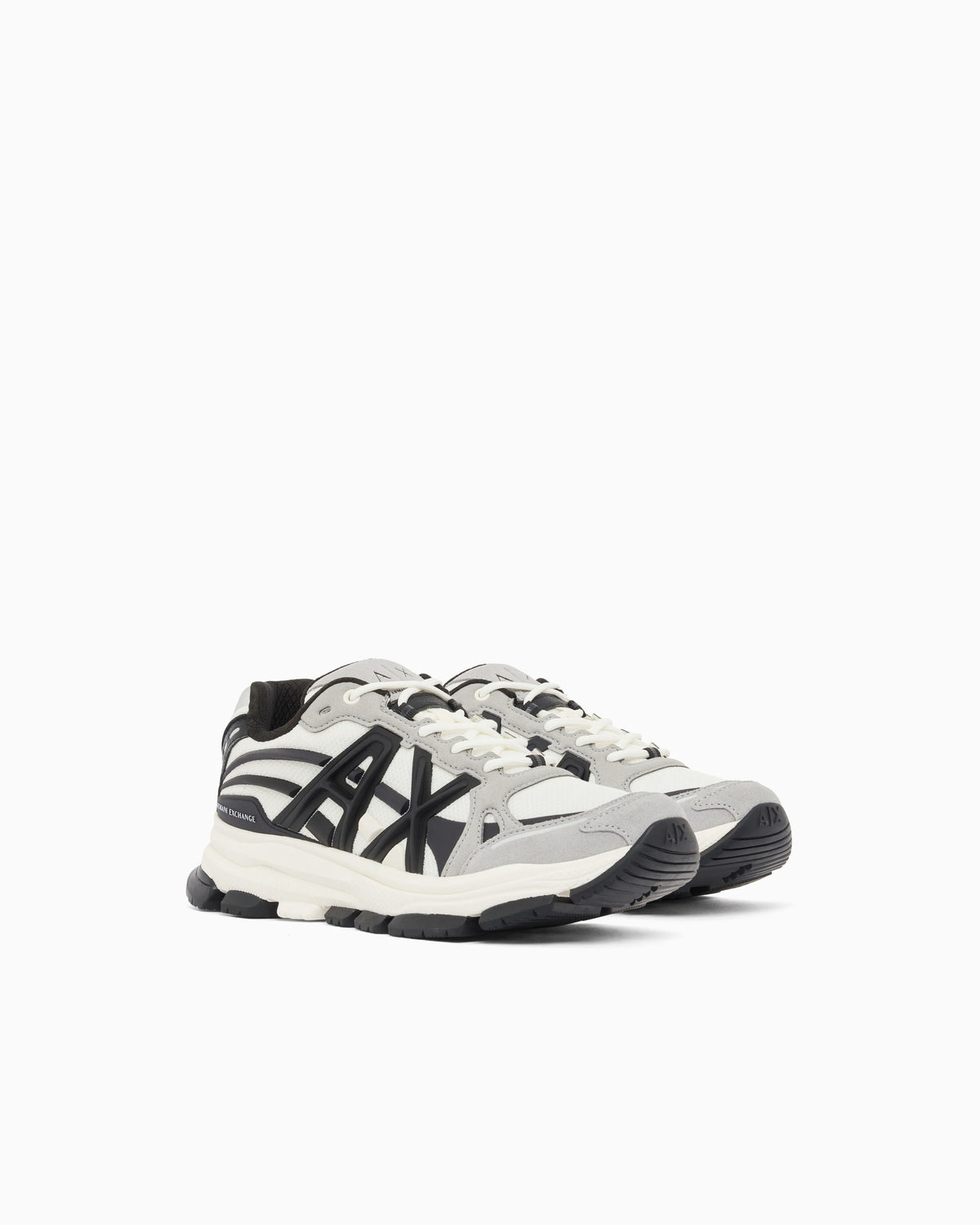 Sneakers in mesh and suede