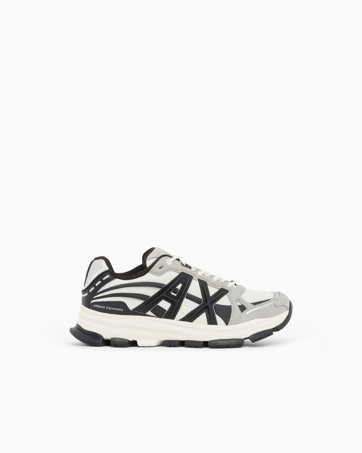 Sneakers in mesh and suede