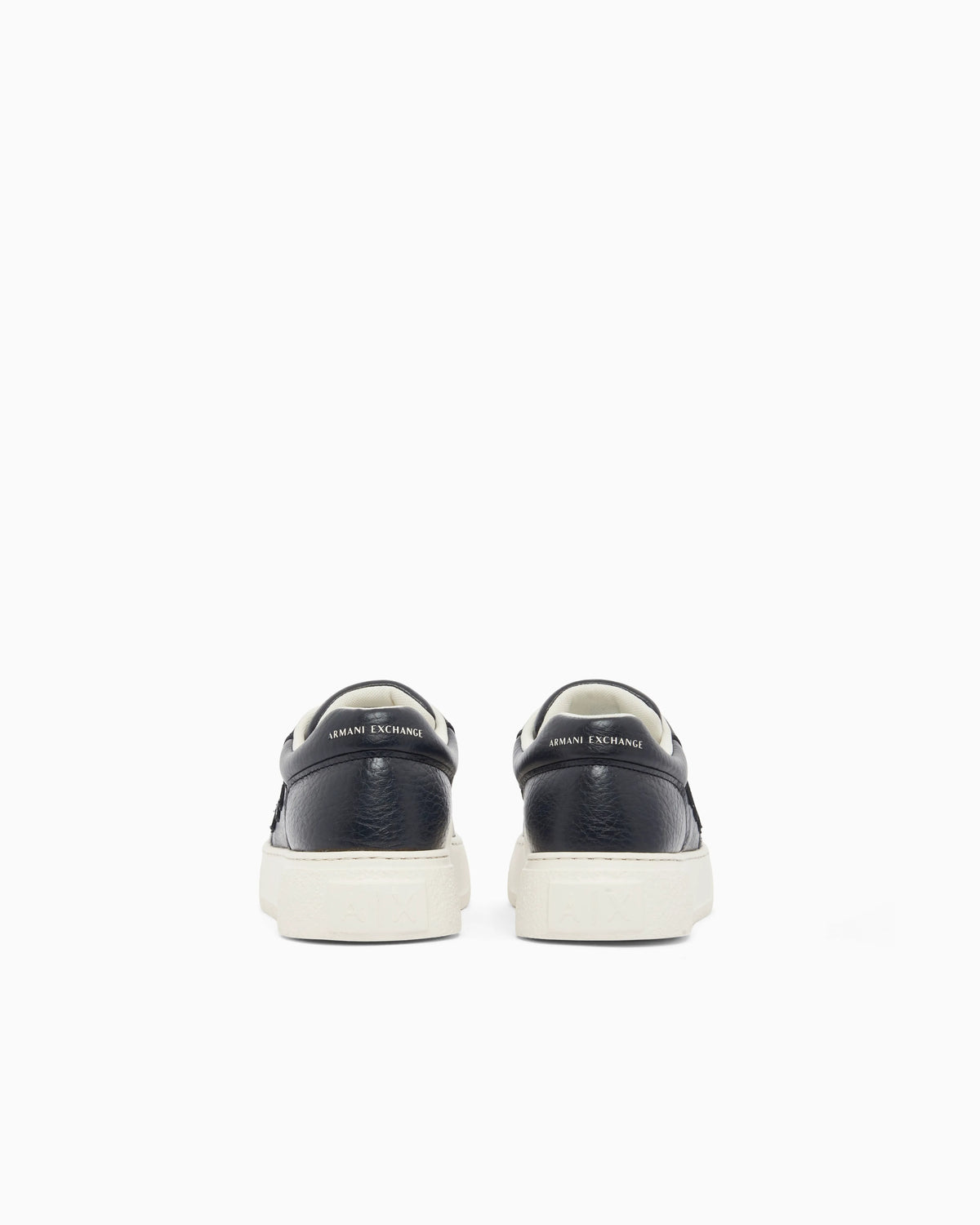 Sneakers with deer effect
