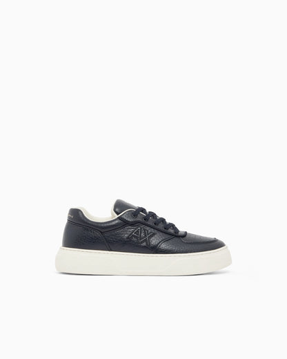 Sneakers with deer effect