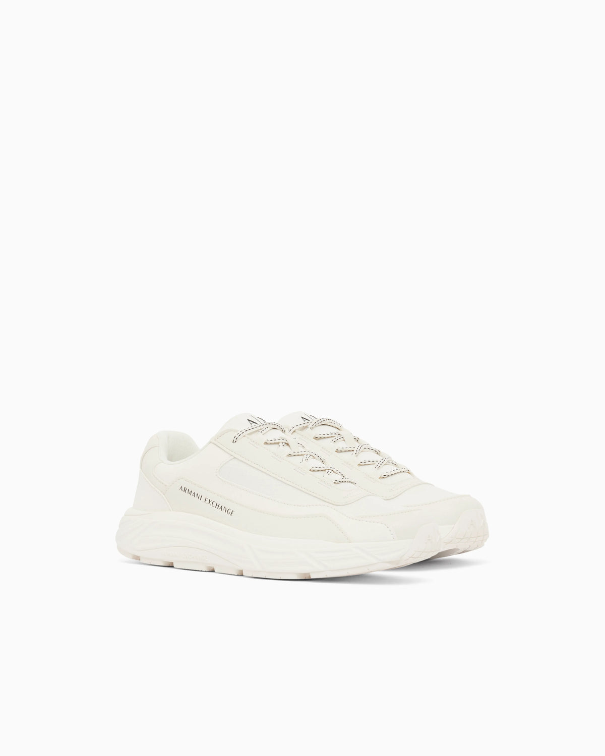 sneakers with ripstop and rubber sole