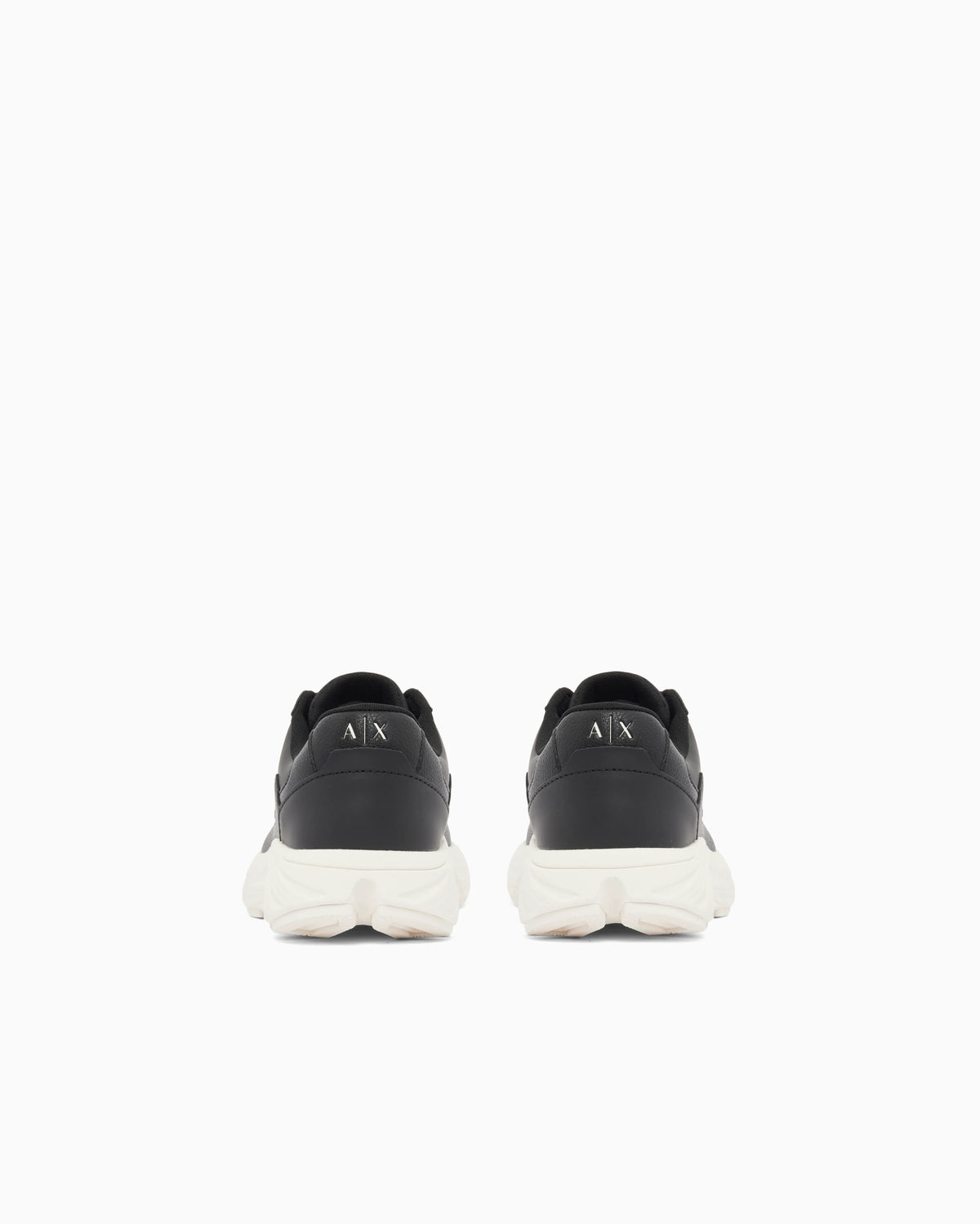 sneakers with ripstop and rubber sole