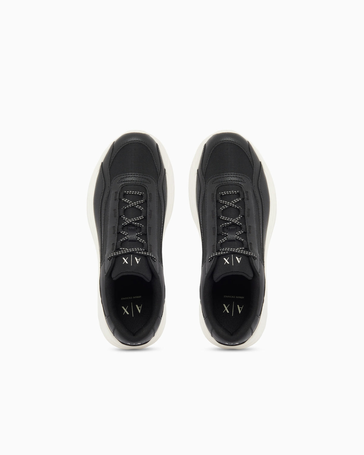 sneakers with ripstop and rubber sole