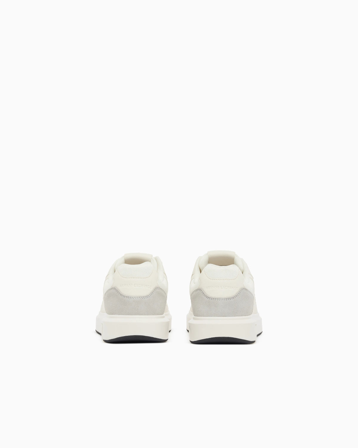 Sneakers in suede and mesh with a rubber sole