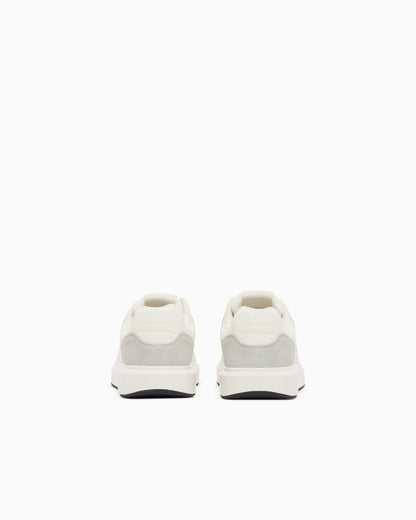 Sneakers in suede and mesh with a rubber sole