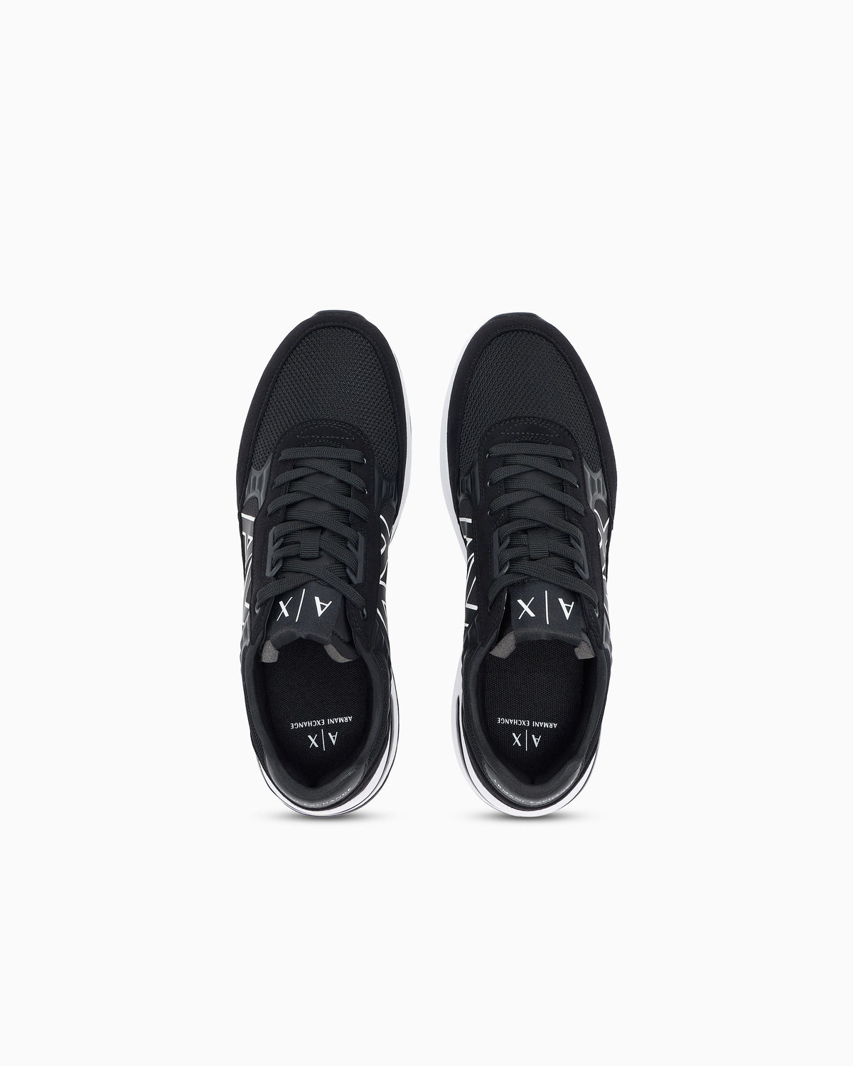 Sneakers in ripstop with micro suede