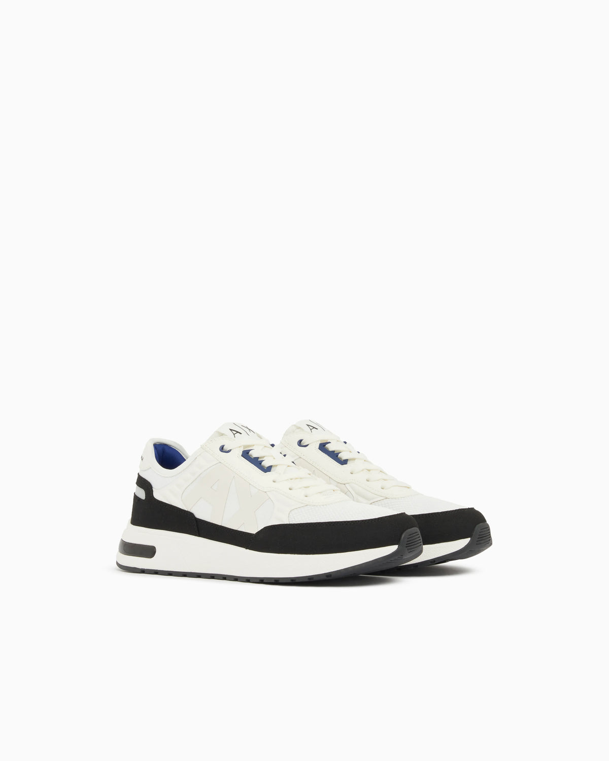 Sneakers in ripstop with micro suede