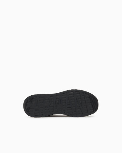 Sneakers in ripstop with micro suede