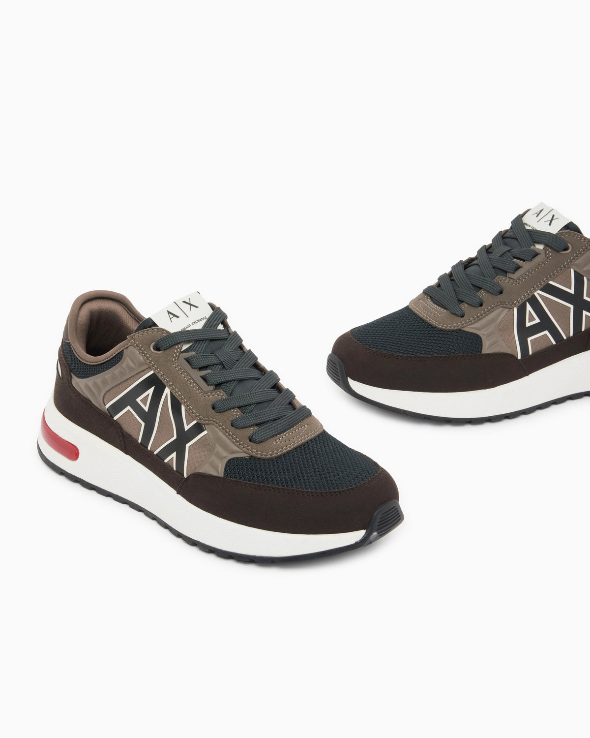 Sneakers in ripstop with micro suede