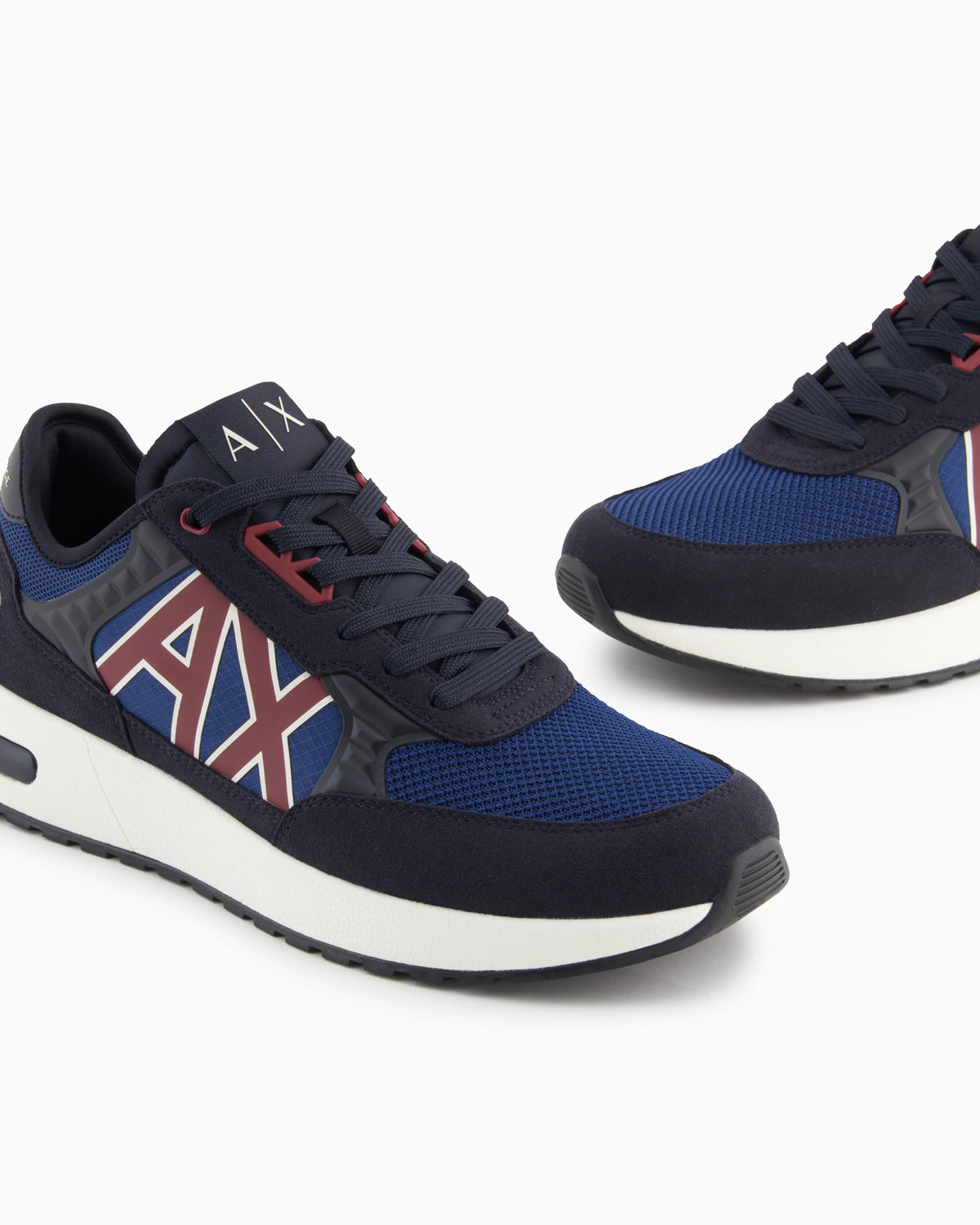Sneakers in ripstop with micro suede