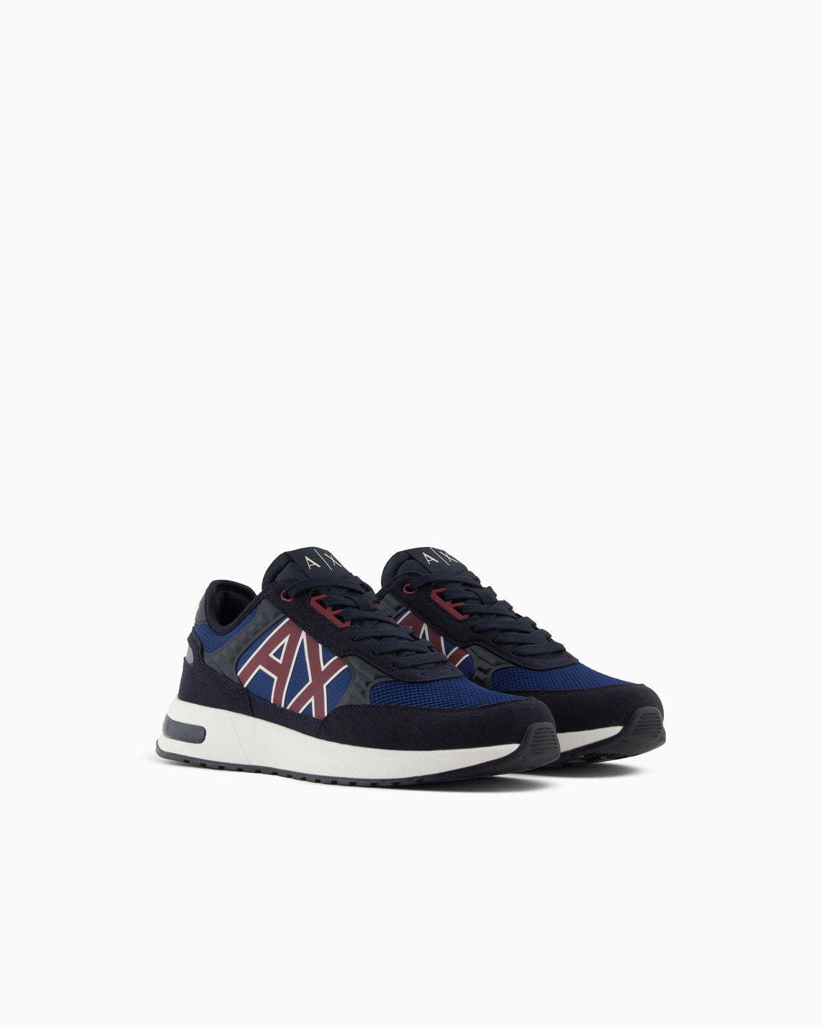 Sneakers in ripstop with micro suede