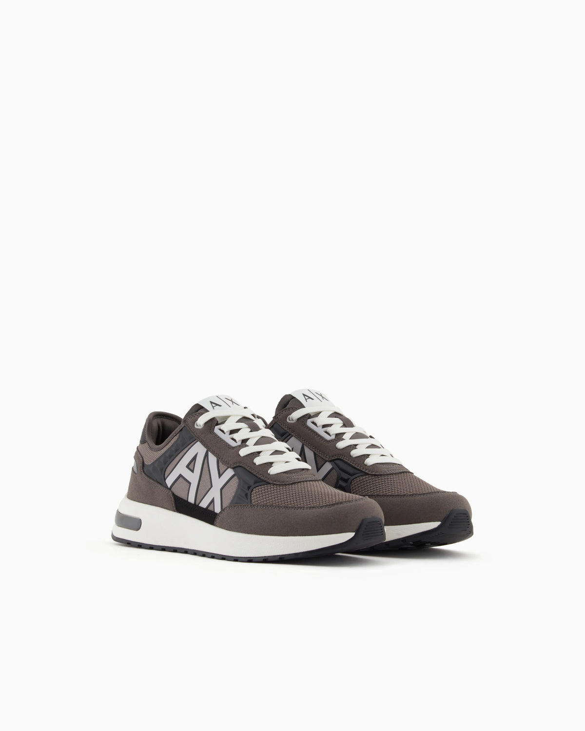 Sneakers in ripstop with micro suede
