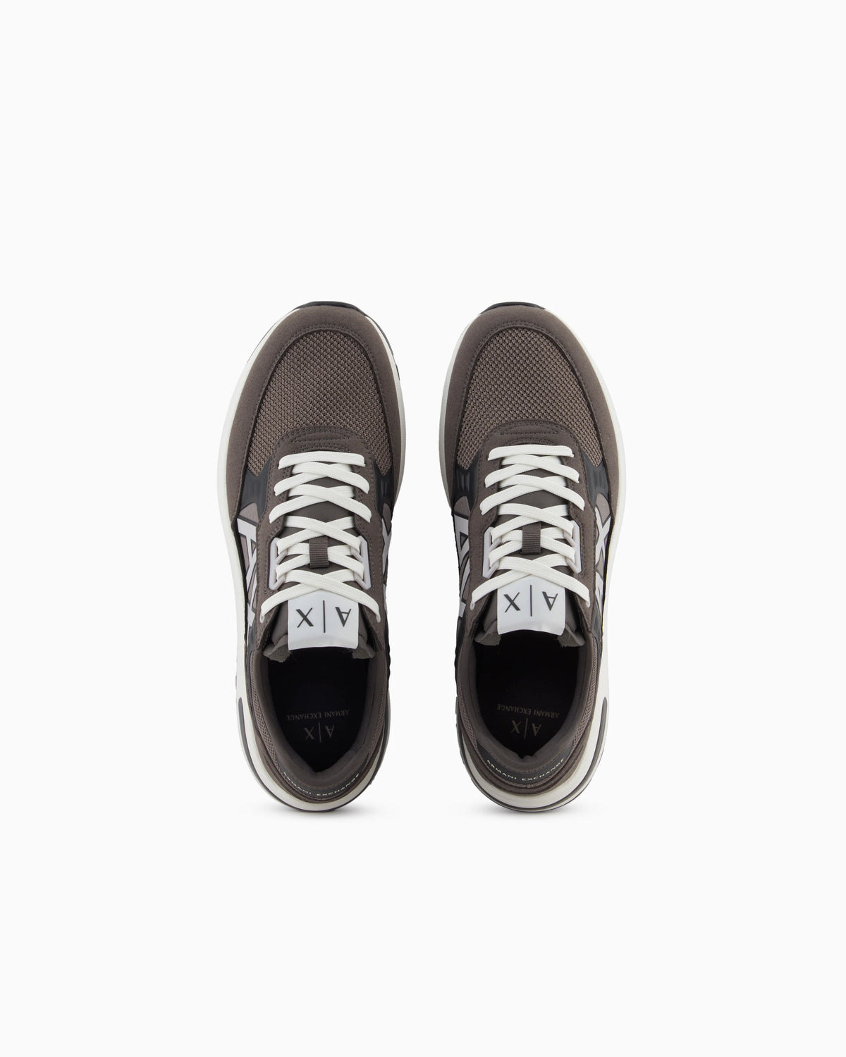 Sneakers in ripstop with micro suede