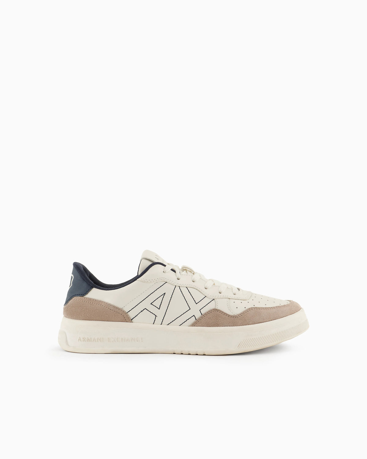 Sneakers with logo