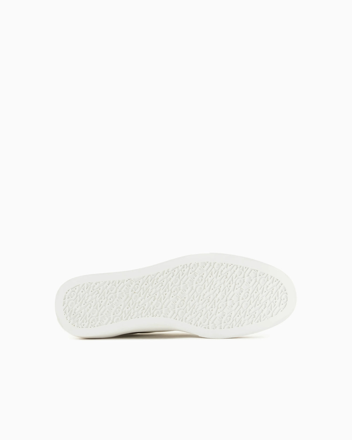 Sneakers with contrasting band