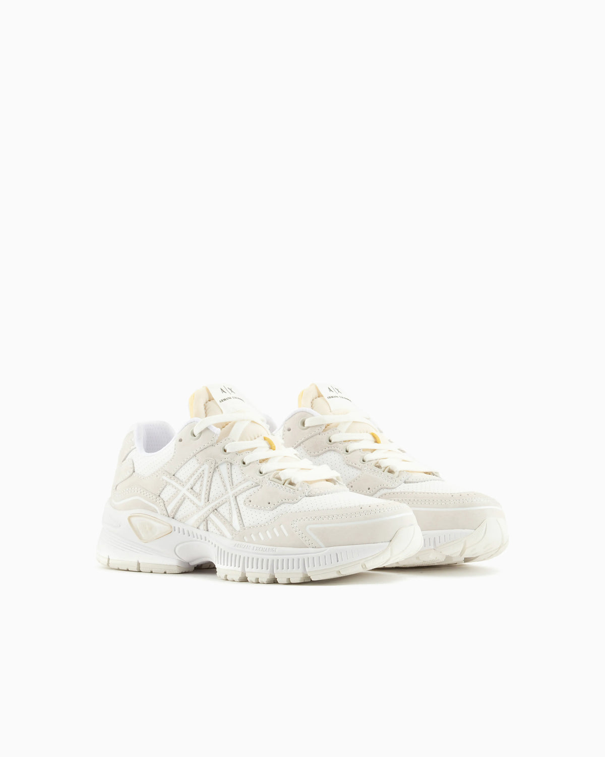 Chunky sneakers with logo on the side and contrasting details