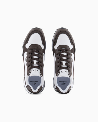 Sneakers with tone-on-tone inserts