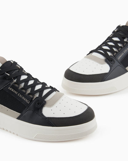 Sneakers with contrasting suede inserts