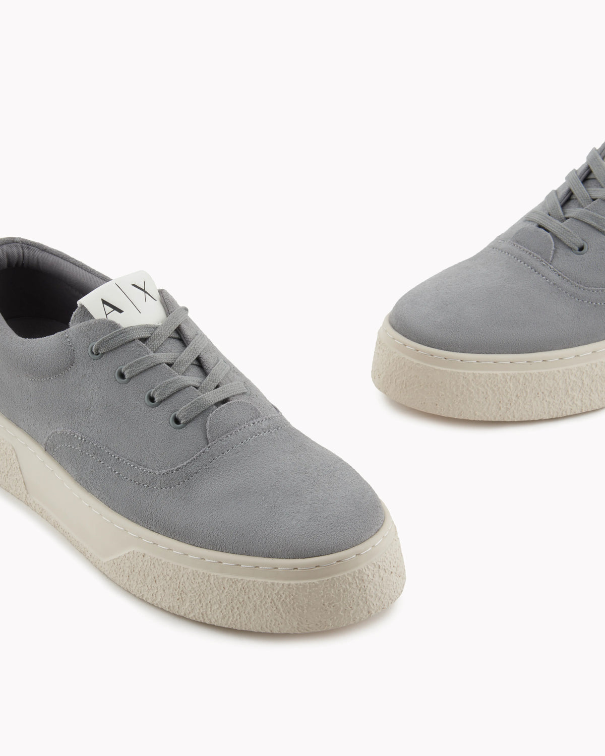 Leather lace-ups with high sole