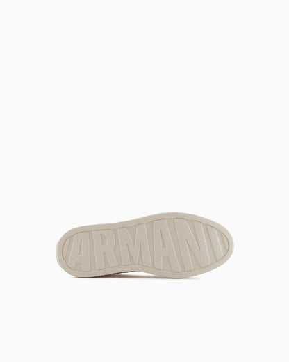 Leather lace-ups with high sole