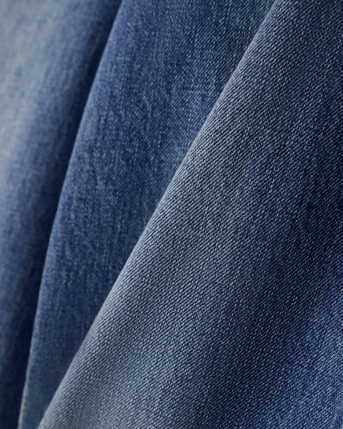 Oversized fit five-pocket pants in rigid cotton denim