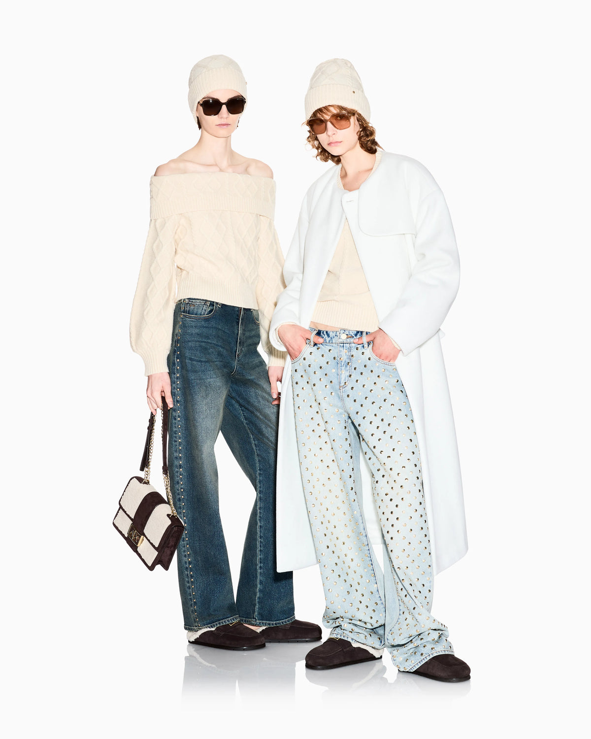 Oversized 5-pocket jeans in rigid cotton with embellishment