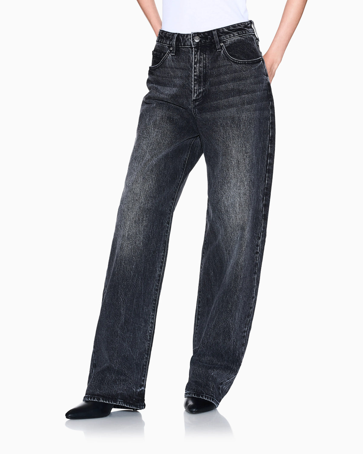 Wide leg jeans in stonewashed denim