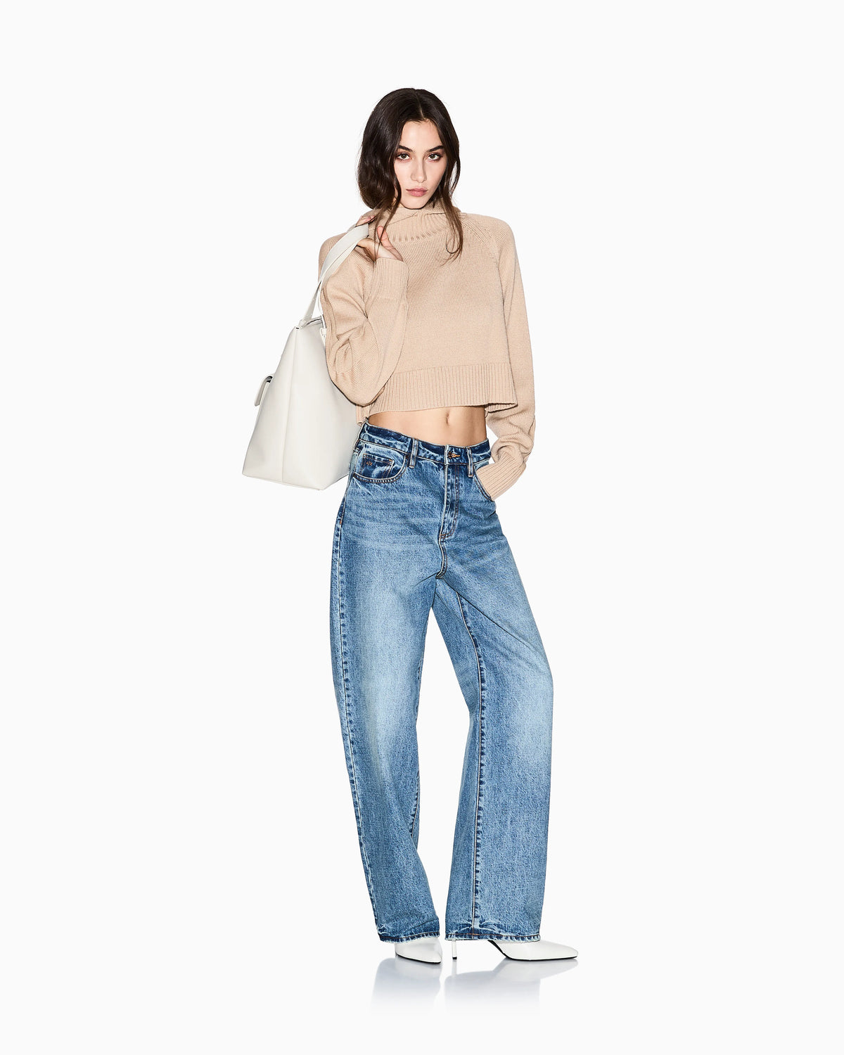 Relaxed fit jeans with used effect