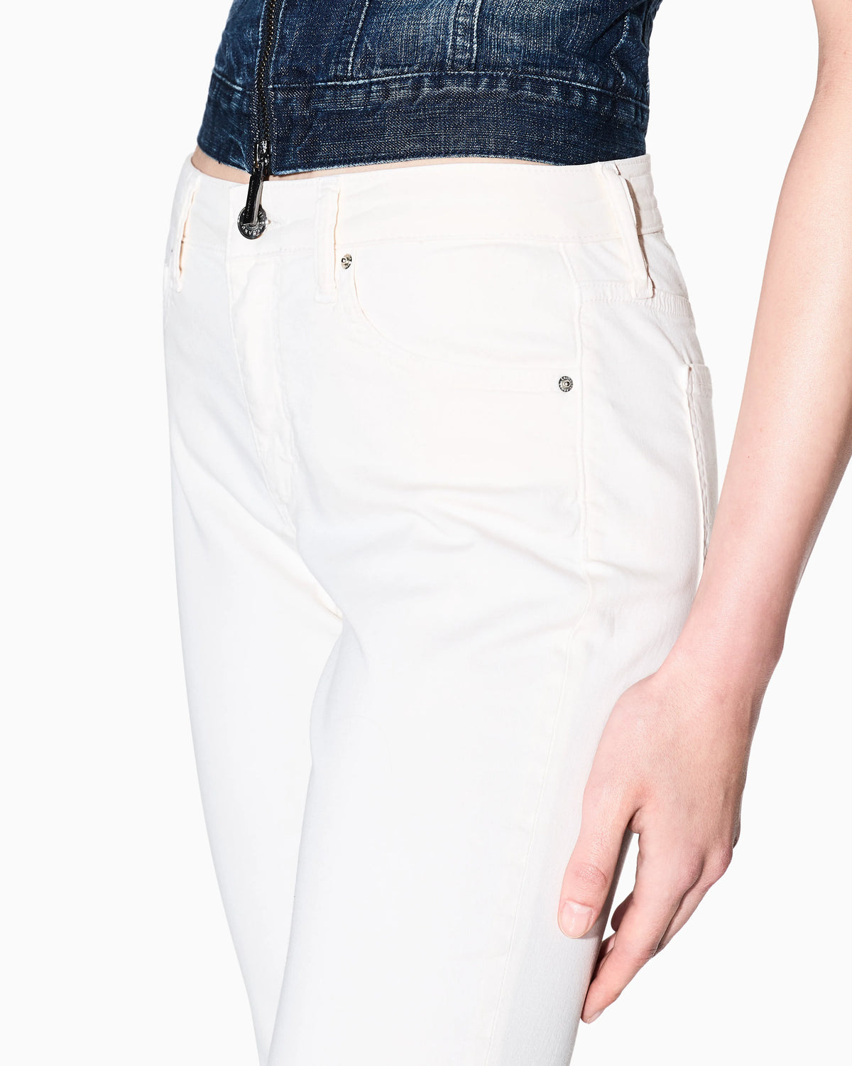 Super skinny jeans in stretch satin