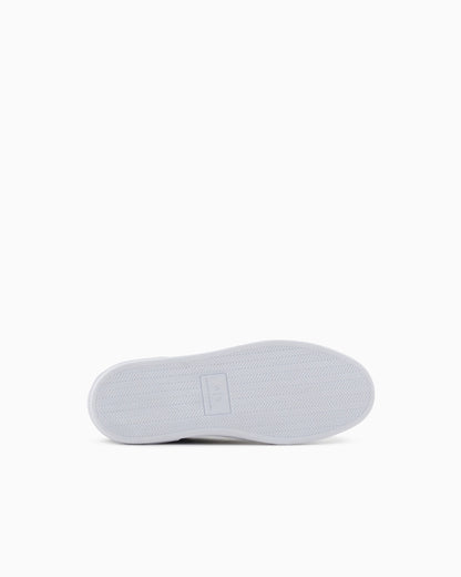 Low-top sneakers in smooth leather with an embossed logo