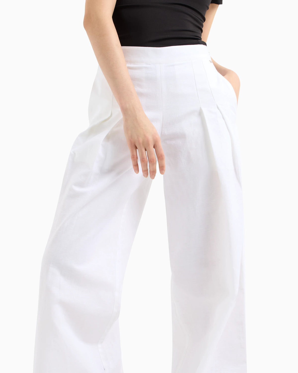 Wide leg trousers in linen blend