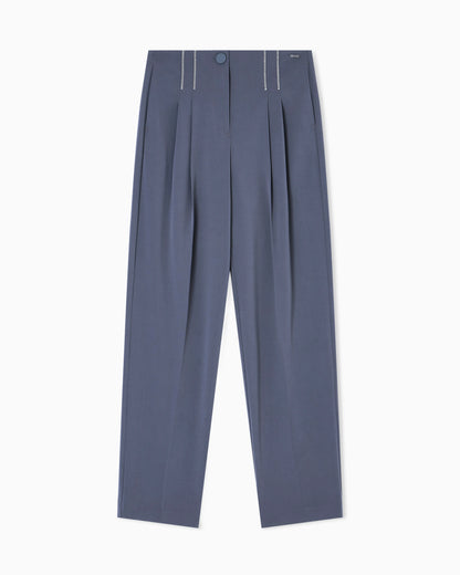 Pants with pleats