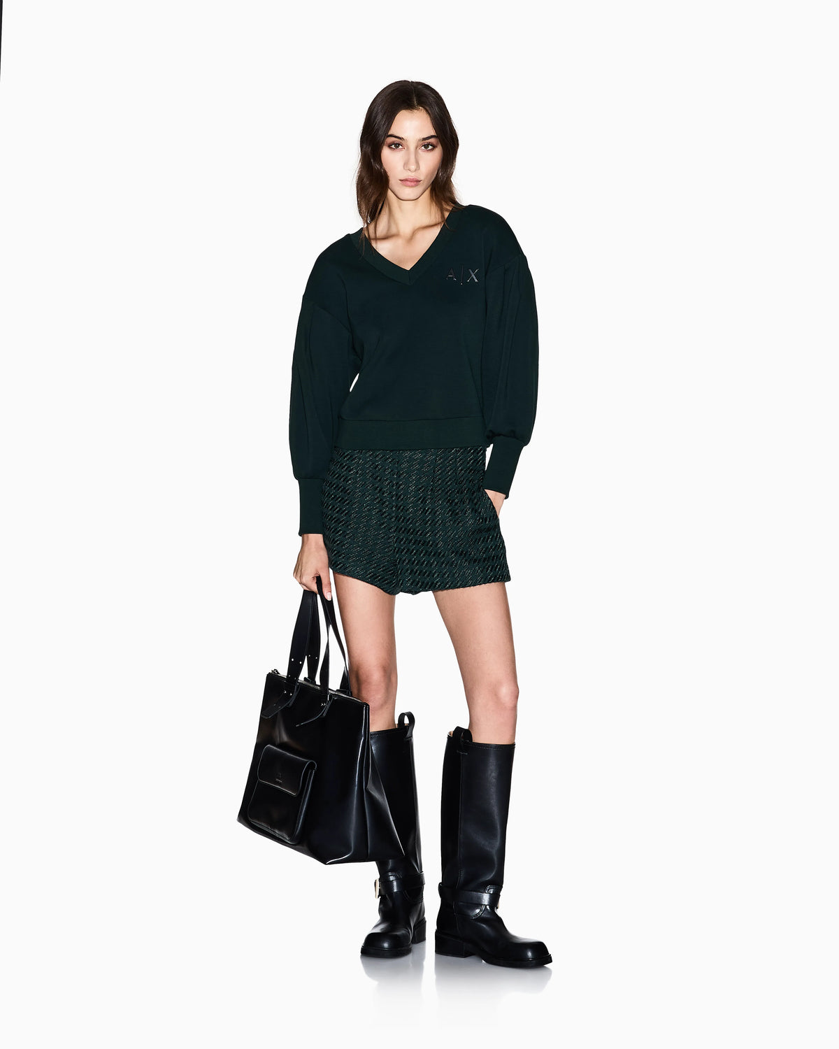 Sweatshirt with wide sleeves