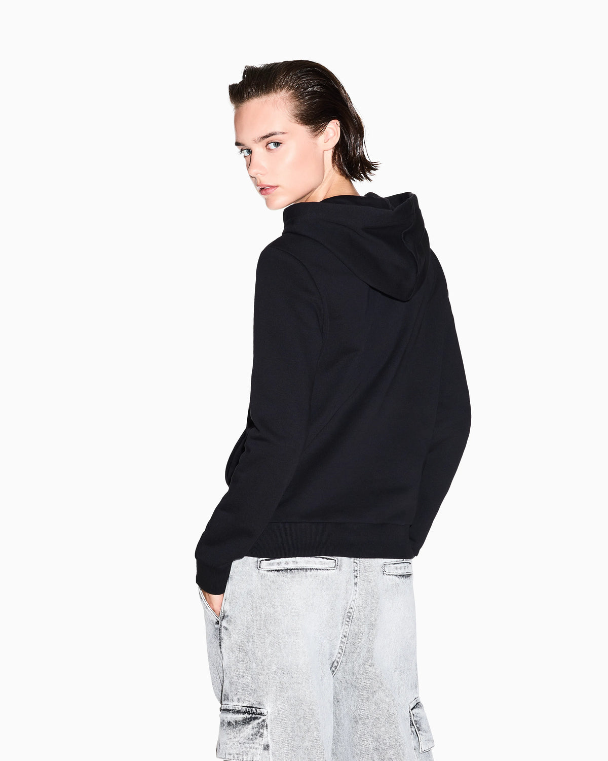 Hoodie with small logo